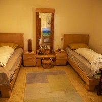 Eizareya - Lazarus Guesthouse